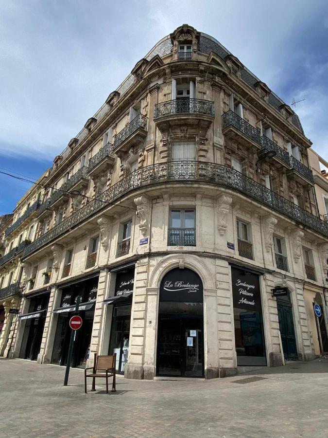 Grand Appartement Au Coeur De セット エクステリア 写真