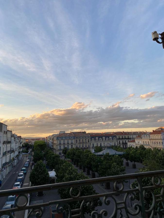 Grand Appartement Au Coeur De セット エクステリア 写真